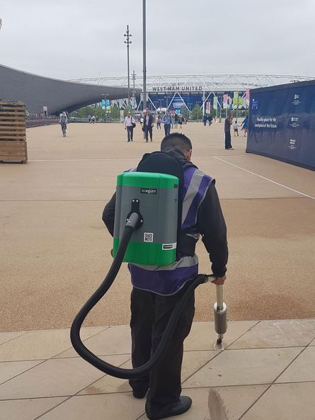 concrete cleaning machine